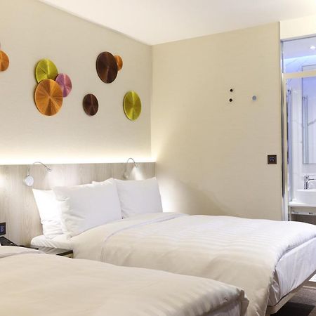 Royal Jade Boutique Hotel ไทเป ภายนอก รูปภาพ