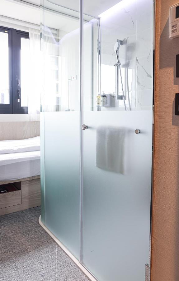 Royal Jade Boutique Hotel ไทเป ภายนอก รูปภาพ