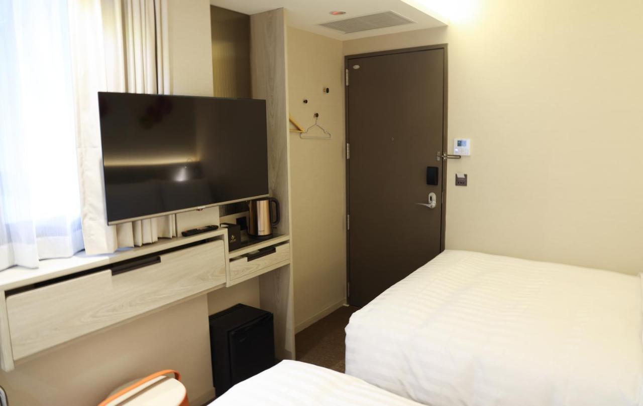 Royal Jade Boutique Hotel ไทเป ภายนอก รูปภาพ