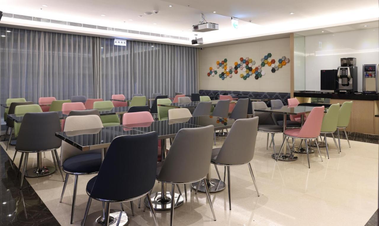 Royal Jade Boutique Hotel ไทเป ภายนอก รูปภาพ