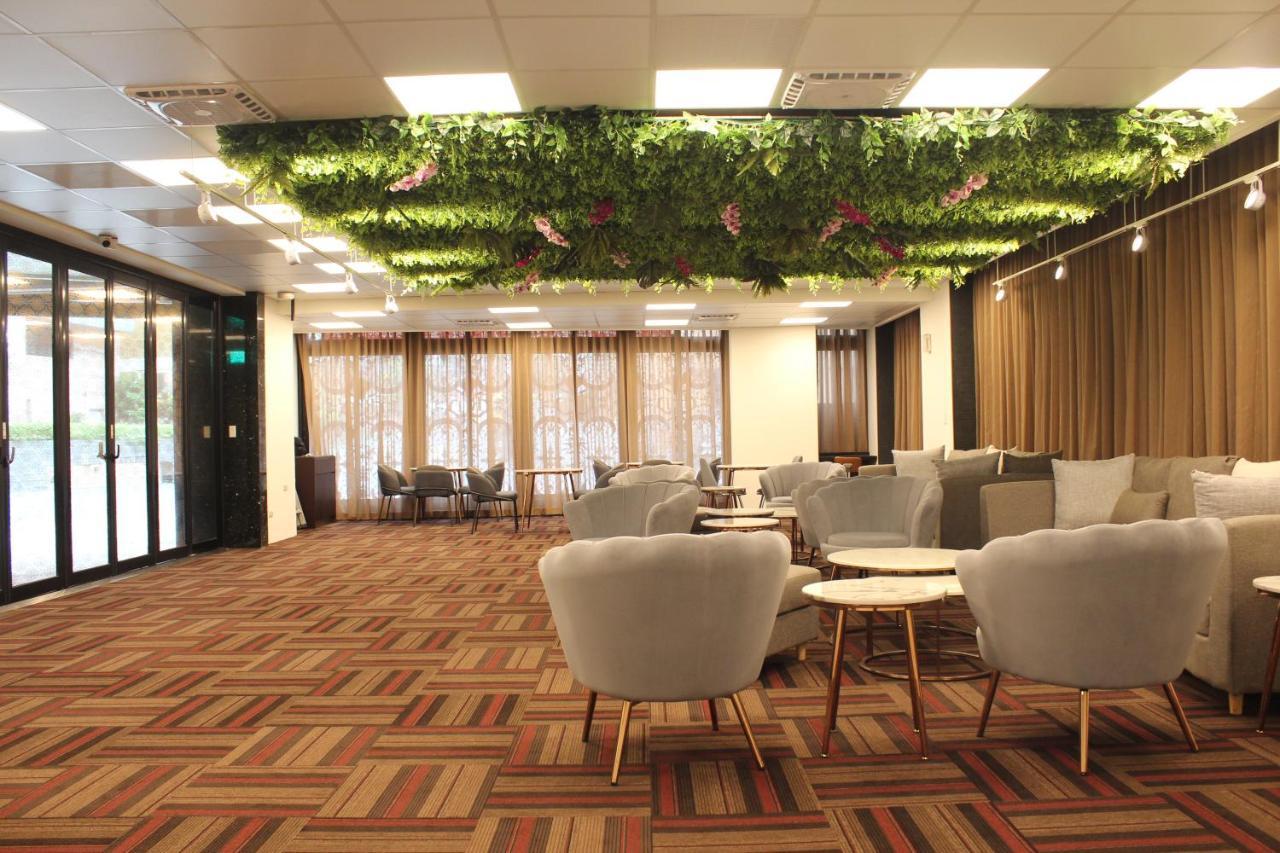 Royal Jade Boutique Hotel ไทเป ภายนอก รูปภาพ