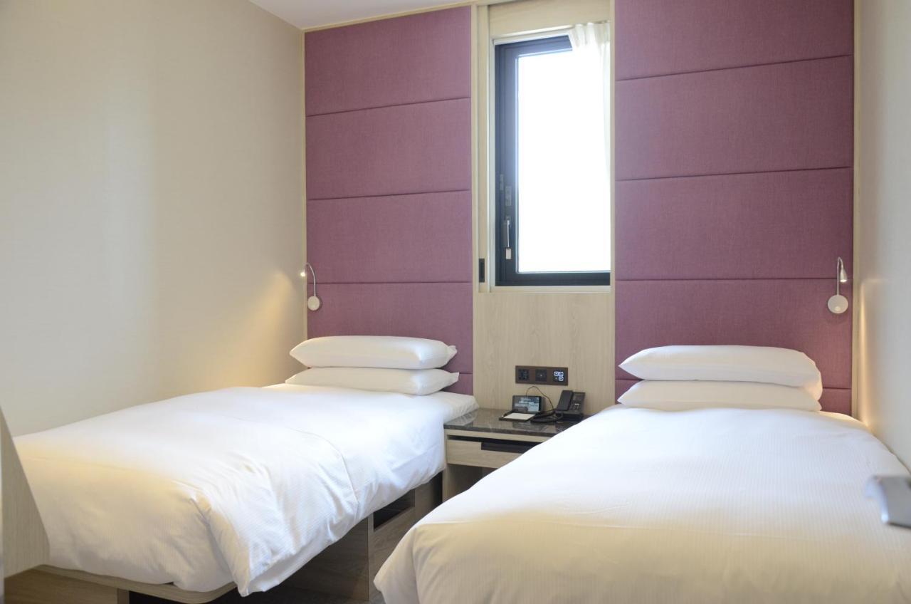 Royal Jade Boutique Hotel ไทเป ภายนอก รูปภาพ
